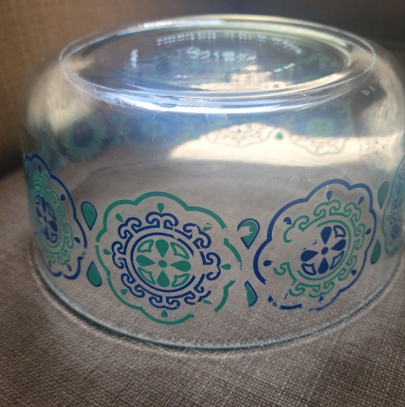 2 Pyrex glass bowls aqua blue No Bundles - Picture 7 of 8